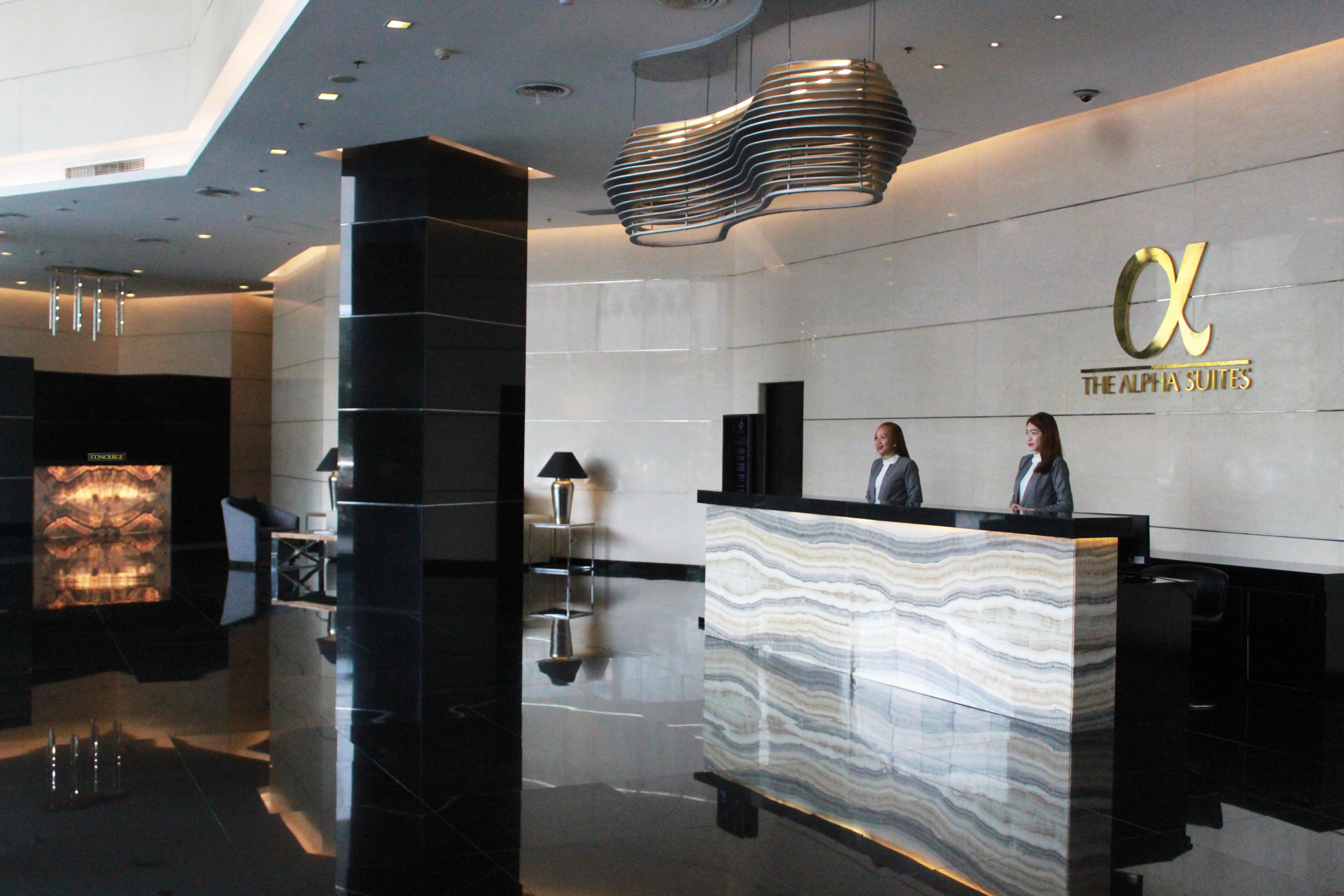 The Alpha Suites Makati City Exterior foto