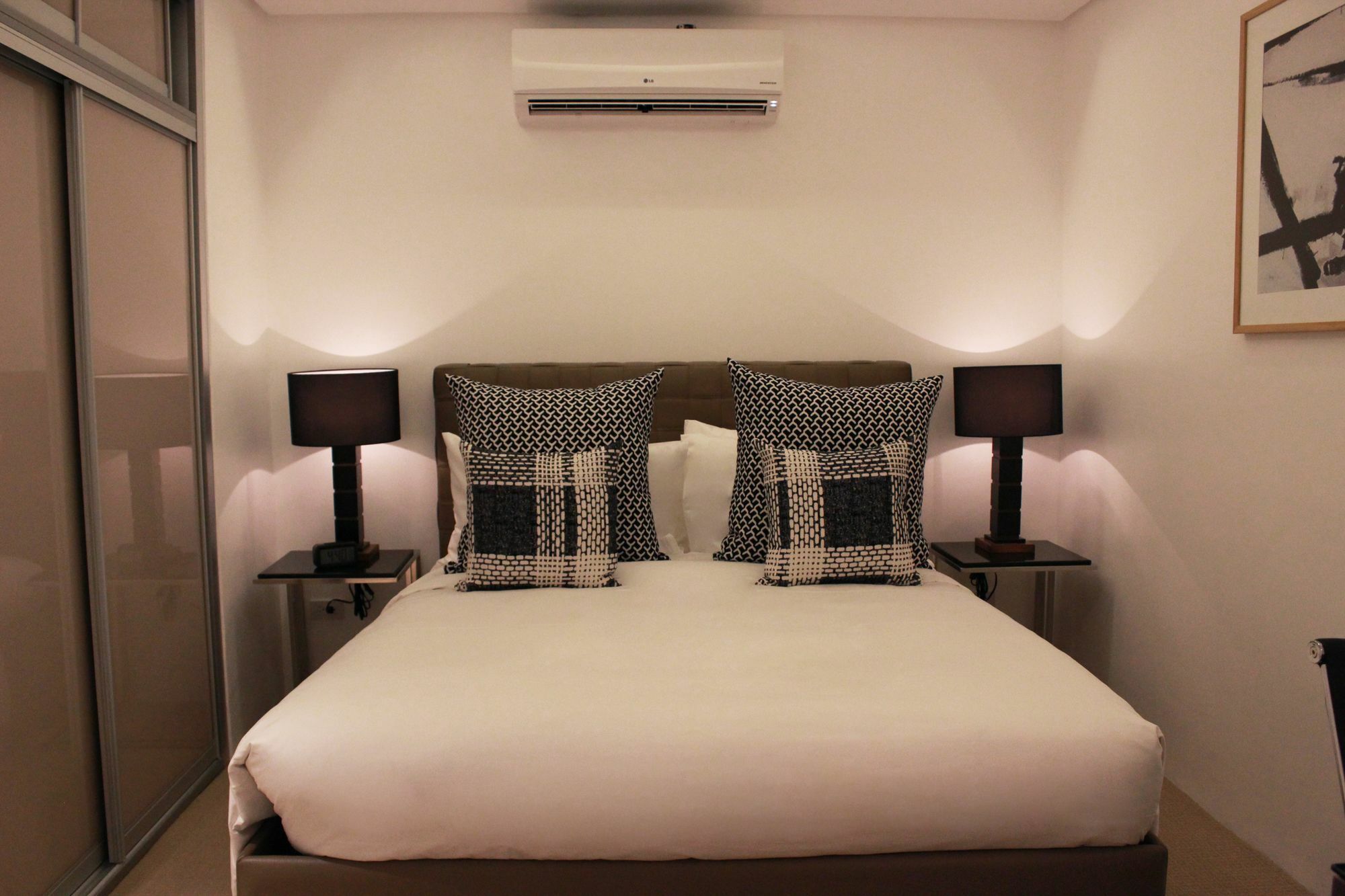 The Alpha Suites Makati City Exterior foto