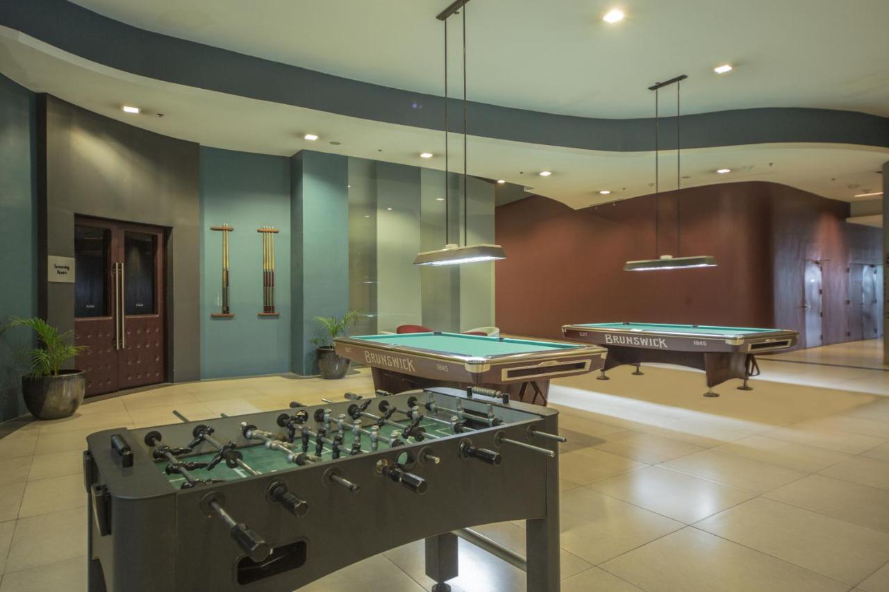 The Alpha Suites Makati City Exterior foto